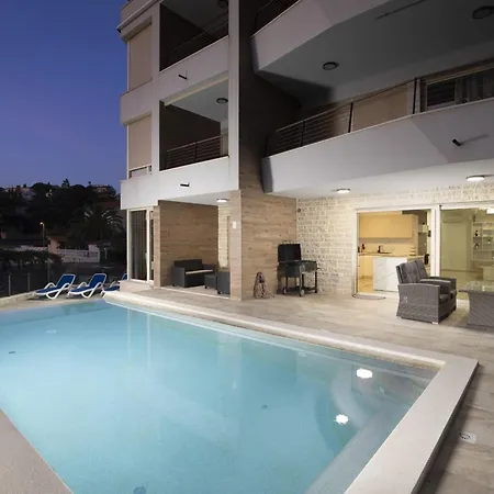 David With Private Pool Apartment Pjescana Uvala