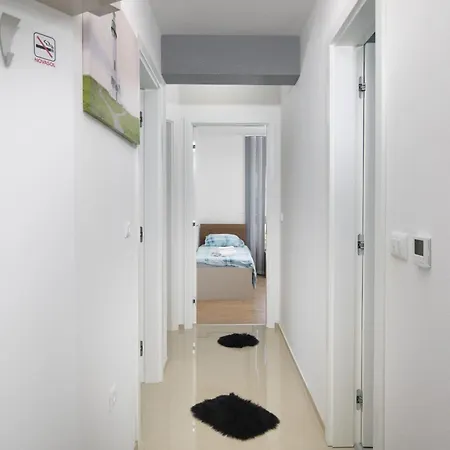 Apartment David With Private Pool